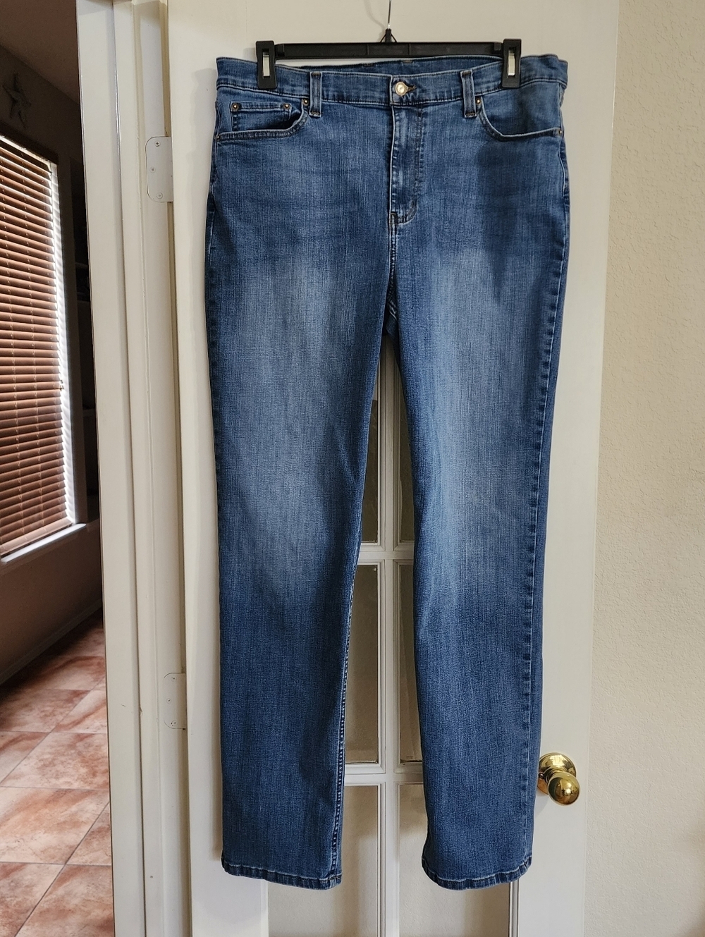 L.L.Bean BeanFlex Jeans 38x34 Medium Wash Stretch Straight COOLMAX FLAWED